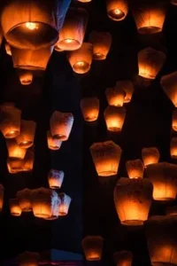 Festival des Lanternes de Hoi An ? Pour les Vietnamiens spirituels bouddhistes et confucéens, la Fête des Lanternes, ou Fête de la Lune de Hoi A