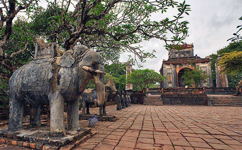 Liste des meilleurs tombeaux royaux à visiter absolument à Hue