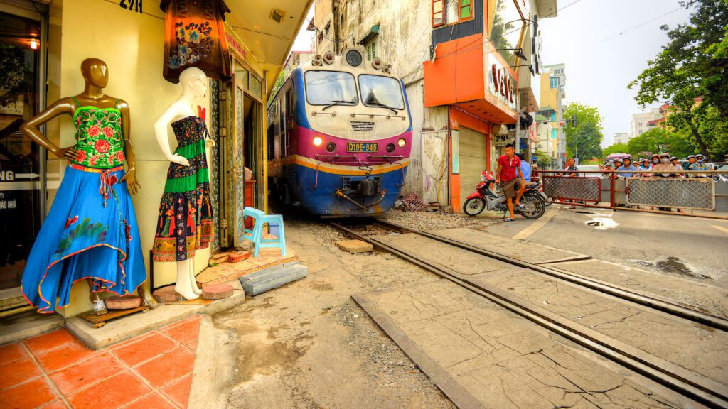 Rue du train, Hanoi Influence française au Vietnam
