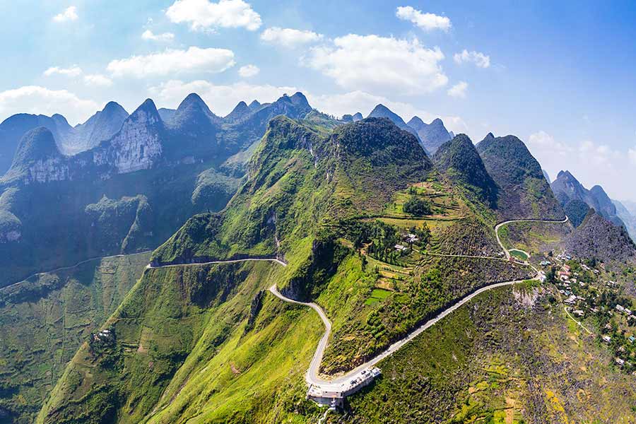 Route de Ha Giang à Cao Bang - un des meilleurs itinéraires de randonnée à moto du nord du Vietnam randonnée de Hagiang