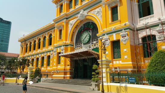 Le bureau de poste central de Ho Chi Minh-Ville