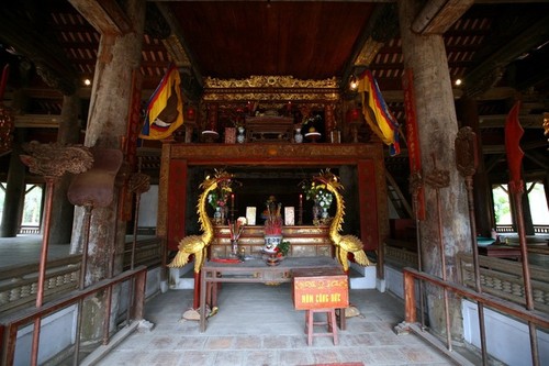 La maison communale , un symbole de la culture, de l’esprit et de la religion du peuple vietnamien